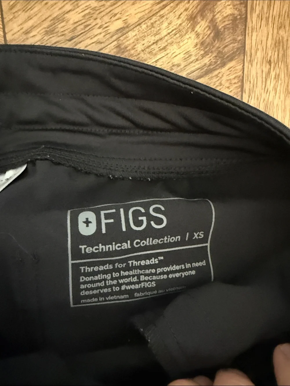 4 pairs FIGS Black Jogger-Style Scrub Pants